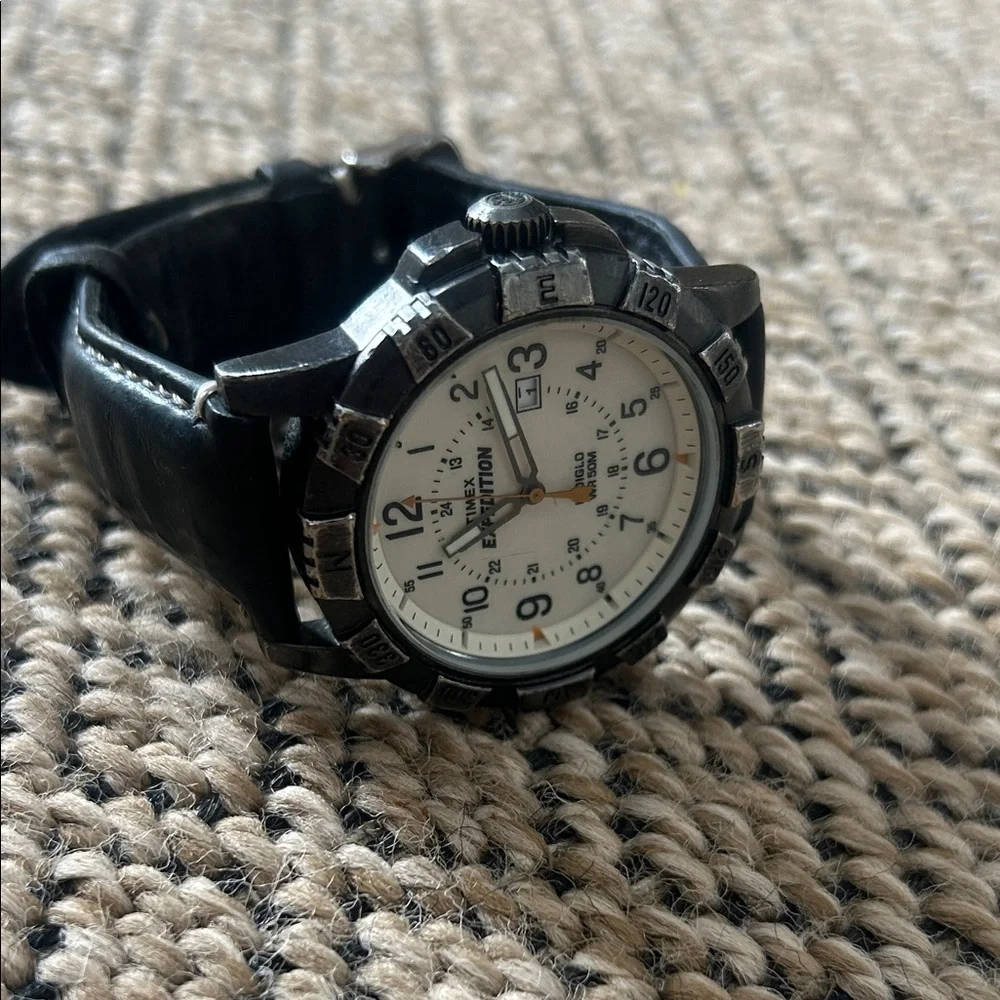 Timex Expedition Vintage Indiglo 905 Working Nice Mens Watch WR50m Date Day
